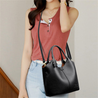 Sacs à main en cuir souple pour femmes, sac à bandoulière vintage, sac de luxe pour femmes, grande capacité, doublure en polyester, fermeture à glissière