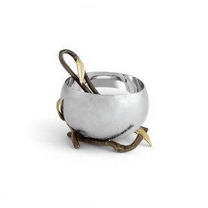 Bol à écrou latéral rond en métal argenté avec cuillère, idéal pour la décoration de comptoir de cuisine et de table à manger à la maison, meilleure vente - Product Image 1