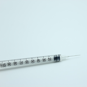 Siringhe per Insulina Monouso Sterili con <span class=keywords><strong>Gas</strong></span> EO, Ago Indolore di Sicurezza in PP per Diabetici, Dispositivo Medico per Iniezione e Infusione - Product Image 1