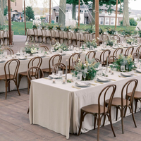 Chaises en résine plastique châtaigne empilables et durables de 800 lb pour banquets, réceptions, événements, hôtels et mariages – Vente en gros