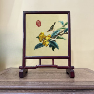 Obra de arte de bordado de Suzhou, adorno cuadrado de seda hecho a mano con pájaros y flores para decoración de sala de estar y dormitorio - Product Image 4