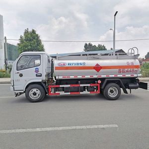 รถบรรทุกน้ำมันดีเซล/เบนซินแบบเคลื่อนที่ DONGFENG 4x2 5M3 6M3 พร้อมหัวจ่ายน้ำมัน รุ่นขายดี - Product Image 5