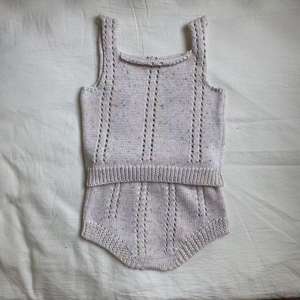 Completo maglione lavorato a maglia da neonata in cotone 100% morbido canotta e pantaloncini da 2 pezzi - Product Image 3