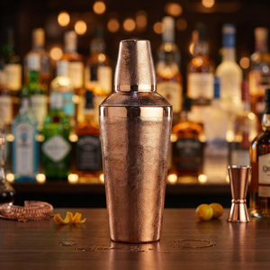 Coctelera de Martini de Lujo, Diseño Exclusivo, Construcción Metálica Hecha a Mano, Capacidad de 1 Litro - Product Image 3