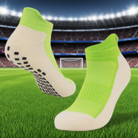 Serviette tricotée standard spéciale transfrontalière chaussettes de football colle absorbant la sueur manchette à séchage rapide respirante antidérapante ODM