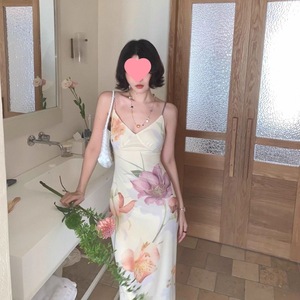 Robe élégante à imprimé floral de style français, col en V, taille naturelle, robe de soirée décontractée, respirante - Product Image 3