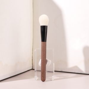 Set Kuas Makeup Tahan Air Yoly Daily - Bulu Sintetis Vegan Gagang Kayu Walnut Model Smudge/Flat/Fan Pilihan Logo Kustom - Product Image 2