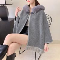 Pull Kint confortable pour femmes avec chapeau Poncho en fausse fourrure pull à tricoter doux Poncho flou châle chaud pour l'hiver
