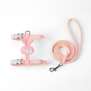 Ajustável Poliéster Dog Chest <span class=keywords><strong>Harness</strong></span> Fashionable Floral I-Shaped Bee Cat Vest Anti-Escape Outdoor Cat Leash Ribbon Decorações - Product Image 2