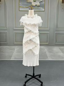 Robe plissée décontractée Miyake orange à épaules dénudées, superposée, style occidental, pour femmes grandes tailles, vente en gros - Product Image 6