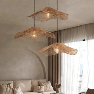 Lustres de chapeau de <span class=keywords><strong>paille</strong></span> de rotin de hauteur réglable éclairage suspendu de <span class=keywords><strong>suspension</strong></span> de salle à manger de restaurant pour l'installation de projet - Product Image 2