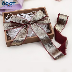 <span class=keywords><strong>Ruban</strong></span> de soie doré brillant avec bords bruts, parfait pour les bouquets de <span class=keywords><strong>mariée</strong></span>, les emballages cadeaux, les décorations de mariage et le bricolage. - Product Image 2