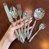 Cuillère de service en acier inoxydable 304, style moderne et minimaliste, avec manche en forme de gourde, finition miroir haut de gamme, directement de l'usine