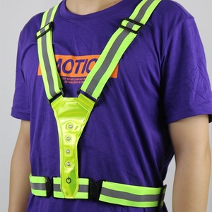 <span class=keywords><strong>Gilet</strong></span> réfléchissant LED personnalisé en gros avec batterie / rechargeable pour la course et le cyclisme - Product Image 3