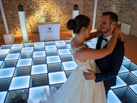 Piste de danse LED 3D magnétique IP54 pour extérieur, piste de danse pour mariage, pista de baile iluminada, panneau de piste de danse LED pour DJ, discothèque, fête