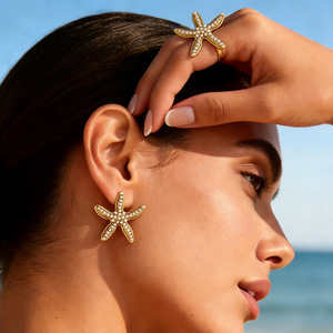 Boucles d'oreilles étoile de mer incrustées de perles, étoile à cinq branches, plaqué or 18 carats, sertissage clos, pour femme, bijoux tendance - Product Image 1