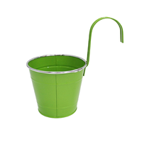 Pot de fleurs suspendu en métal vert avec crochet, jardinière en métal ajouré pour décoration de balustrade, balcon et jardin