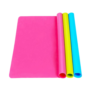 Factory Direct Customizable Thickness Anti-Slip <b>Waterproof</b> <b>Silicone</b> Rubber Pet Mats 65cm 45cm Sizes Excellent Household Product - Product Image 2