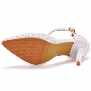 Xinzirain personalizzare logo stampa matrimonio <span class=keywords><strong>scarpe</strong></span> tacco basso per <span class=keywords><strong>sposa</strong></span> Cenerentola cristallo abito da <span class=keywords><strong>sposa</strong></span> <span class=keywords><strong>scarpe</strong></span> con tacco di perle - Product Image 5