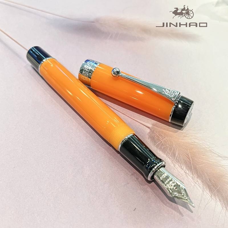 สีส้มสีดำ