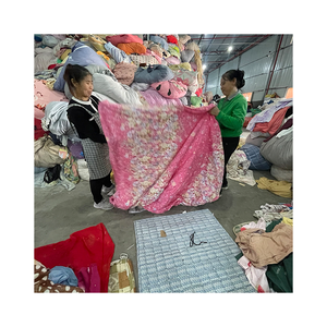 Balles de Vêtements d'Occasion Directement d'Usine Qualité Supérieure Drap de Lit de Seconde Main Ballots de Draps de Lit Mixtes en Coton Usagés - Product Image 3