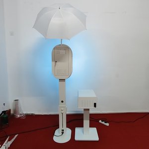 Machine de photomaton instantané ovale à LED de style moderne, compatible iPad et DSLR, en métal, Wi-Fi, pour événements professionnels et commerciaux - Product Image 3