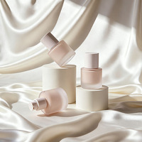 Flacon pompe cylindrique de luxe personnalisé de 50 ml en verre à fond épais pour lotion, fond de teint, sérum, cosmétiques et soins de la peau rechargeable