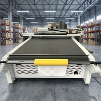 Machine de découpe oscillante automatique de haute précision pour échantillons de carton grand format avec caméra CCD et découpeuse CNC