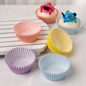 100 pièces de moules à pâtisserie anti-graisse, base ronde en forme de flocon de neige, base pour cupcakes, encre de soja imprimée, facile à séparer, porte-cupcakes en papier - Product Image 2