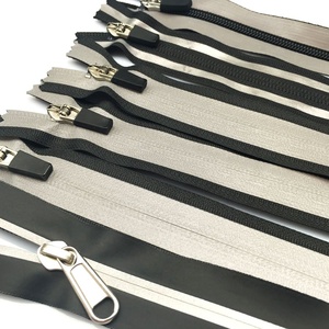 Bán Buôn Nylon Zips Băng Phản Quang Nylon Không Thấm Nước Zipper CuộN Kích Thước 3 - Product Image 1