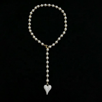 Collier tendance CH-LAN2193 avec perles rondes, collier en Y avec perles, collier avec breloques en forme de cœur en émail multicolores, bijoux en gros