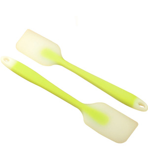 Wholesale Dishwasher Safe Heat Resistant Kitchen Spatula <b>Silicone</b> for Cooking <b>Baking</b> Scraping & Mixing - Product Image 4