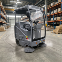 Machine à balayer les sols d'entrepôt, balayeuse à haute efficacité, balayeuse électrique pour grands centres logistiques et entrepôts