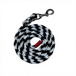 Cuerda de Amarre para Caballos de Acero Inoxidable Bicolor Resistente con Gancho Giratorio de Latón, Diseño Ecológico para Uso en Establos y Exteriores - Product Image 2