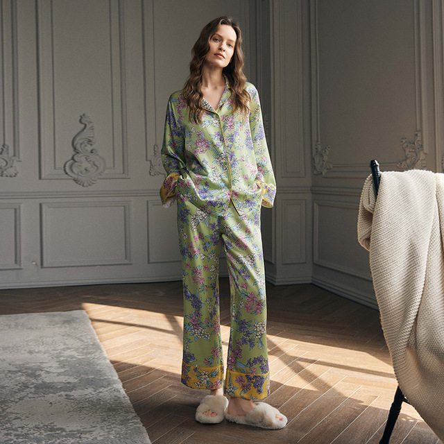 Women 100% Mulberry Silk 19MM Pajama Set Floral Printed Long Sleeve Button Down Ladies Silk Sleepwear Elastic Waist Loungewear