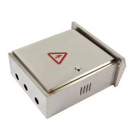 Boîte de distribution d'énergie en acier inoxydable, protection IP3X, serrure hybride, boîte électrique compacte et durable pour une énergie 380V sécurisée
