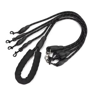 Guinzaglio per Cani in Nylon con Impugnatura Singola per Tre Cani, Corda Non Indolore per Passeggiate all'Aperto, Accessorio Solido 3 in 1 per Animali Domestici - Product Image 1