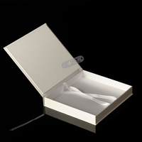 Scatola Regalo in Cartone Rigido con Chiusura Magnetica, Personalizzabile con Logo, Stampa Offset, Materiali Riciclati, Prezzo di Fabbrica