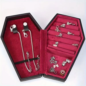 Boîte de rangement pour bijoux en velours imprimée sur mesure en forme de cercueil, style gothique, porte-bagues avec doublure douce pour Halloween - Product Image 3