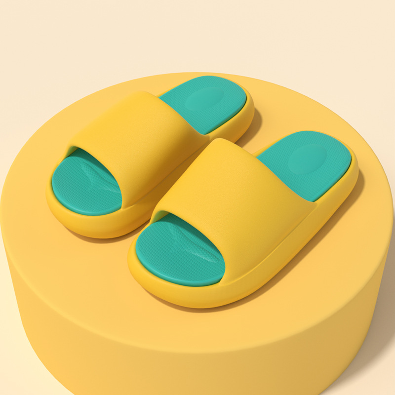 Women Thick Platform Cloud Slippers Indoor and Outdoor Anti-slip Soft Sole Slide Sandals
