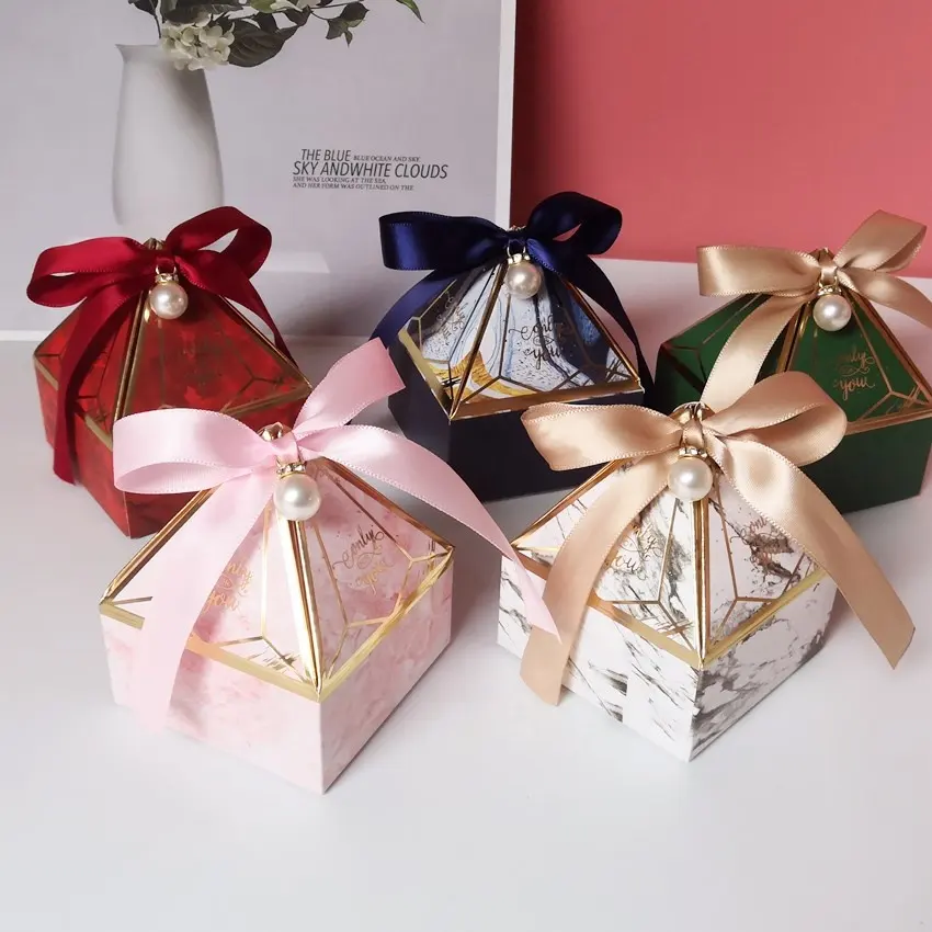 Preço por atacado OEM Gift Box Paper Wedding Favors Paper Candy Caixas com Custom Print Logo giveaway caixas