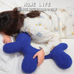 Oreiller de dossier en peluche en forme de chien de <span class=keywords><strong>dessin</strong></span> <span class=keywords><strong>animé</strong></span>, jouet en peluche, poupée chien, coussin de canapé pour la maison, poupée en tissu - Product Image 3