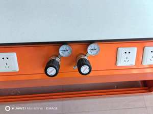 Banco de trabajo de laboratorio de química, mesa de laboratorio químico de ciencia escolar, Banco de laboratorio personalizado con válvula de Gas y línea de Gas - Product Image 6