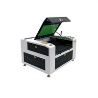 Machine de gravure laser CO2 haute précision 1080 avec contrôle Ruida, refroidissement par eau et IA pour le bois, le plastique, le caoutchouc, le MDF, le contreplaqué et les matériaux non métalliques