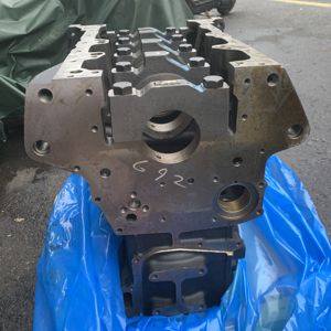 トラクタースタイル3054CディーゼルエンジンZZ50325パーキンス用新品オリジナル - Product Image 4