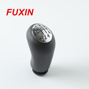 Poignée de levier de vitesses de voiture en matériau PU, design ergonomique pour Renault 5 6 vitesses, personnalisable - Product Image 5