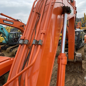 Excavatrice d'occasion Doosan DX300, engin de terrassement, 30 tonnes, excavatrice minière, excavatrice hydraulique, excavatrice sur chenilles, grandes excavatrices - Product Image 2