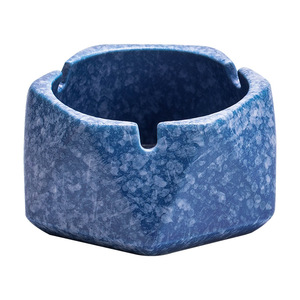 ที่เขี่ยบุหรี่เซรามิกโลโก้ออกแบบได้ตามต้องการดีไซน์ทรงหลายเหลี่ยมที่เรียบง่ายเป็นมิตรกับสิ่งแวดล้อมแนวนอร์ดิกสำหรับใช้ในเชิงพาณิชย์สำนักงานโรงแรม - Product Image 1