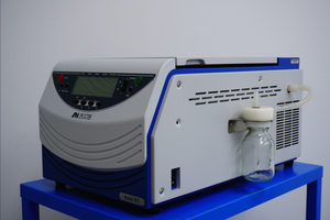 Auto R3 geïntegreerde vacuüm-centrifugale concentrator met verwarming, RT+5~100 ° C, ingebouwde pomp, voor het drogen van laboratoriummonsters - Product Image 2