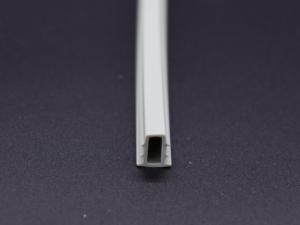 Vente en gros de goulottes de fil en plastique <span class=keywords><strong>profilé</strong></span> extrudé traitement <span class=keywords><strong>pvc</strong></span> plastique <span class=keywords><strong>carré</strong></span> Support fente pour carte - Product Image 2